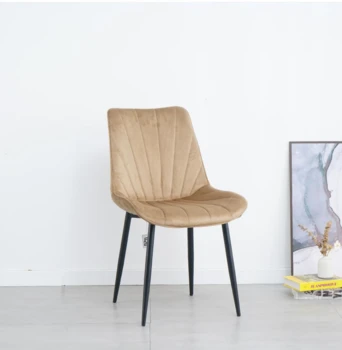 כיסא דגם "עדי"