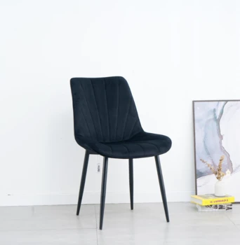 כיסא דגם "עדי"