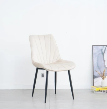 כיסא דגם "עדי"