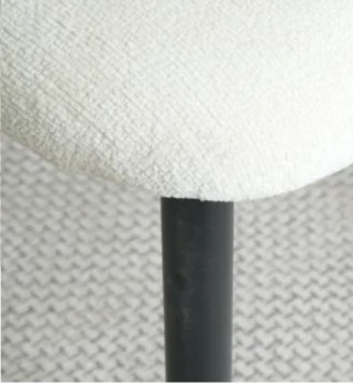 כיסא דגם "מיתר"