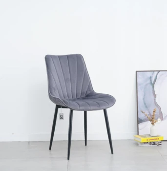 כיסא דגם "עדי"